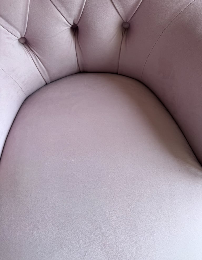 Pink velvet armchair 