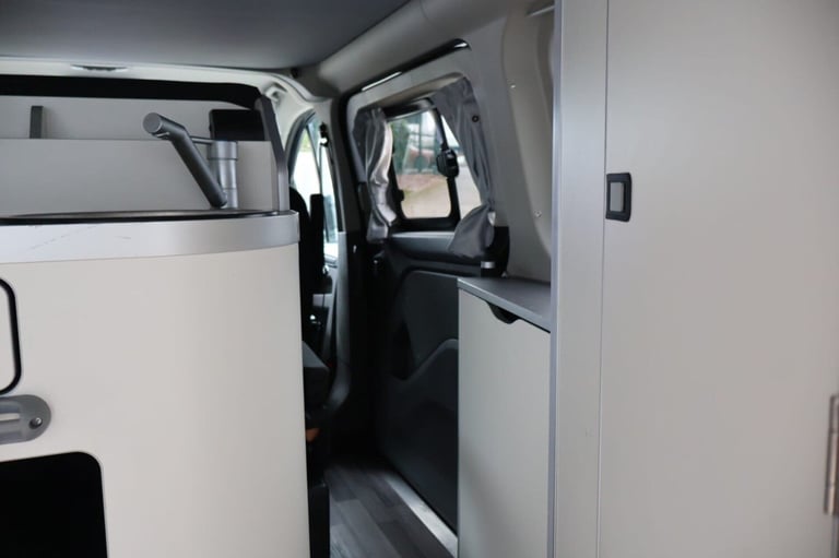 2022 Ford Transit Custom 2022 320 NUGGET Auto  ST styling 4 berth 185 BHP END KITCHEN FACTORY NUG...