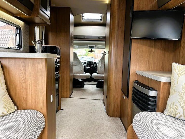2017 AUTOTRAIL APACHE 634 2 BERTH U-SHAPE LOUNGE Motorhome for Sale