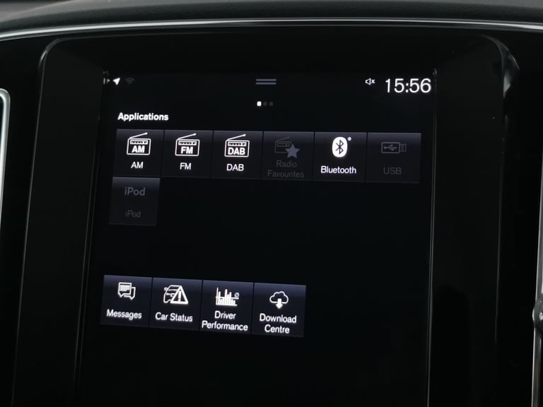 2020 Volvo XC40 1.5 T3 Momentum SUV 5dr Petrol Auto Euro 6 (s/s) (163 ps) - SENSUS SAT NAV  Suv P...