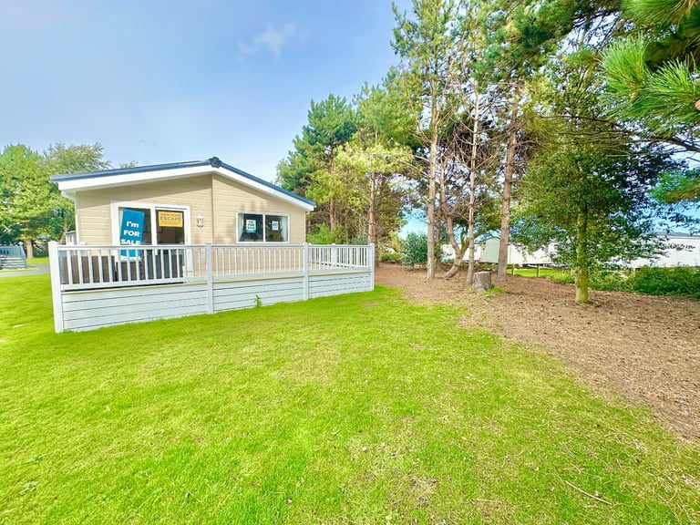 Luxury Static Lodge For Sale NOW REDUCED FOR QUICK SALE Suffolk Coast 11.5 Month Season 