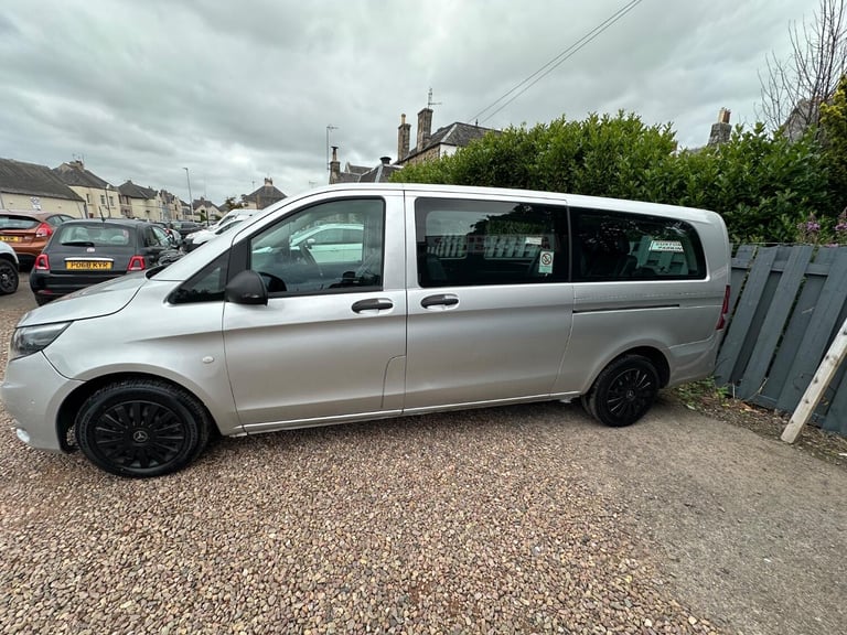 ULEZ COMPLIANT MERCEDES-BENZ VITO AUTOMETIC 9 SEATER