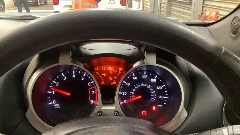 2014 Peugeot 5008 1.6 HDi Allure 5dr MPV Diesel Manual