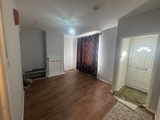 Newly Refurbished  2-Bedroom House in Dagenham, Essex, RM9