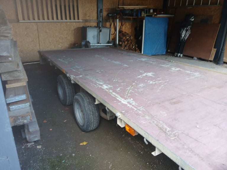 Ifor williams twin wheel trailer