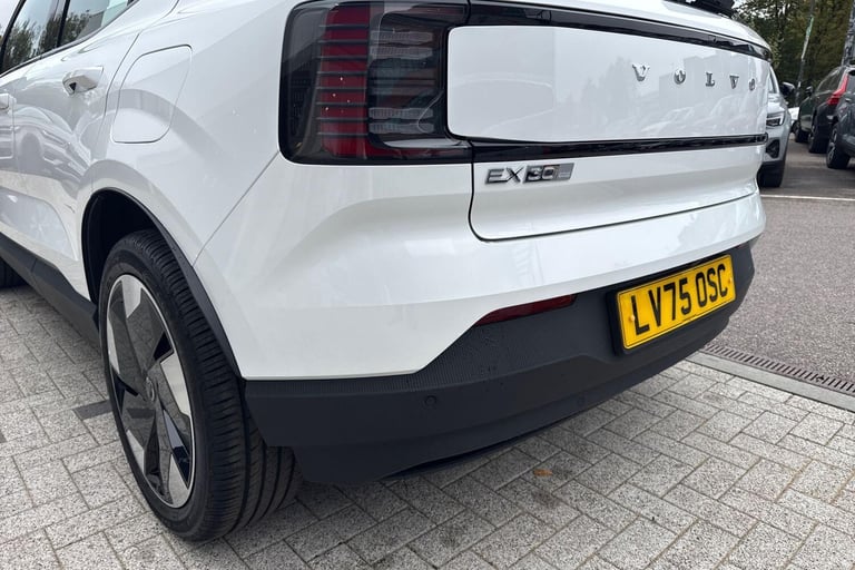 2025 Volvo EX30 Single Motor Extended Range 69kWh Plus SUV 5dr Electric Auto (272 ps) ESTATE Elec...