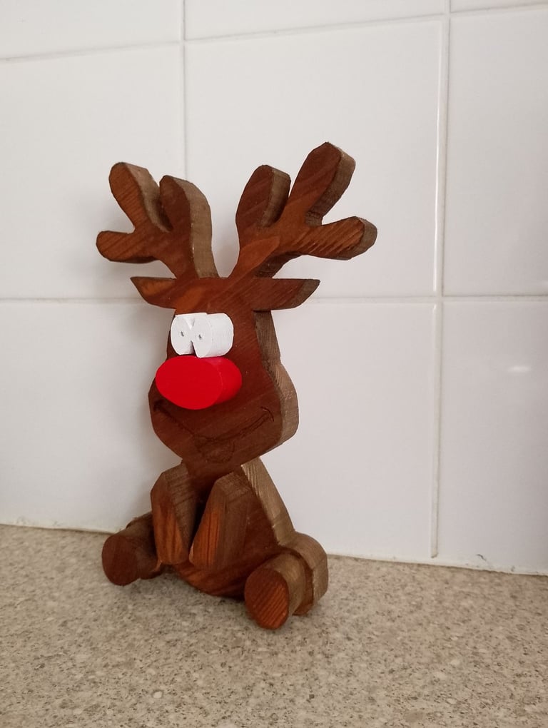 Wooden reindeer 