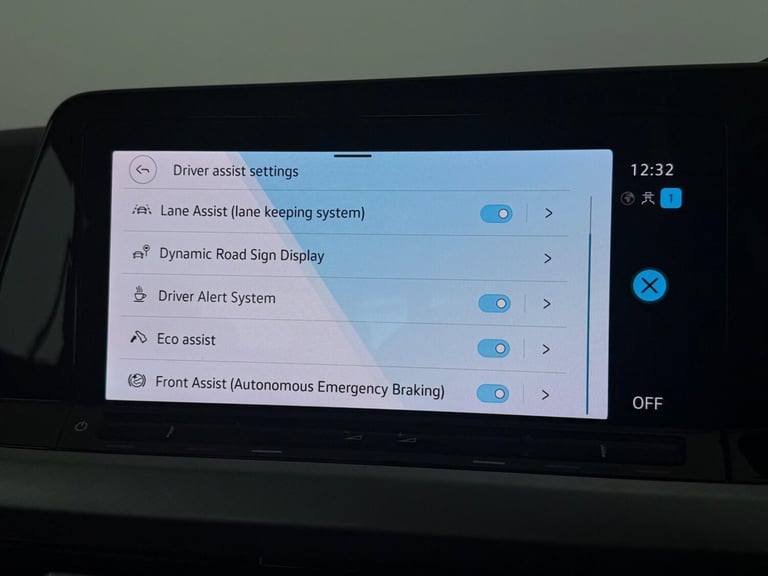 2020 Volkswagen Golf 1.5 TSI Life 5dr HATCHBACK PETROL Manual