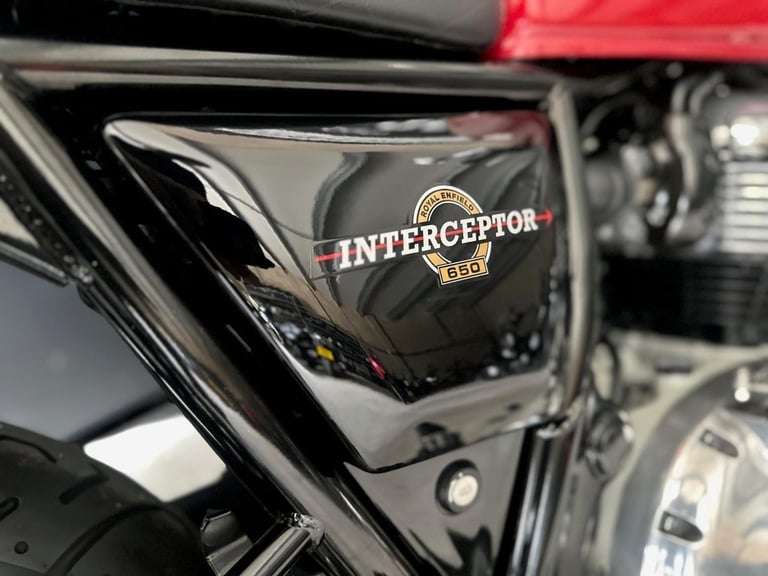 STUNNING LOW MILEAGE 2022/72 ROYAL ENFIELD INTERCEPTOR 650 MOTORCYCLE