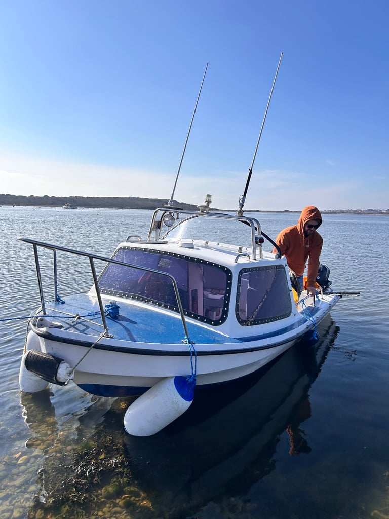 14 foot dejon boat with 25HP mariner 4 Stroke 