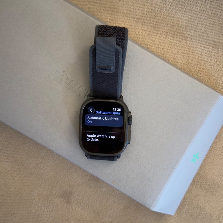 Apple Watch Ultra 2 Black GPS+Cellular 49mm Titanium with the Trail Loop strap 