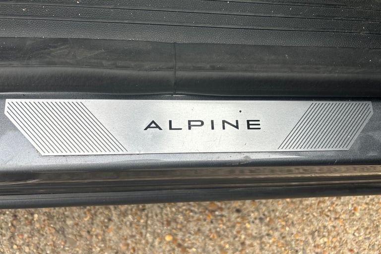 2023 Renault Austral E-Tech FHEV Iconic Esprit Alpine 5dr Auto 4C Estate Hybrid Automatic