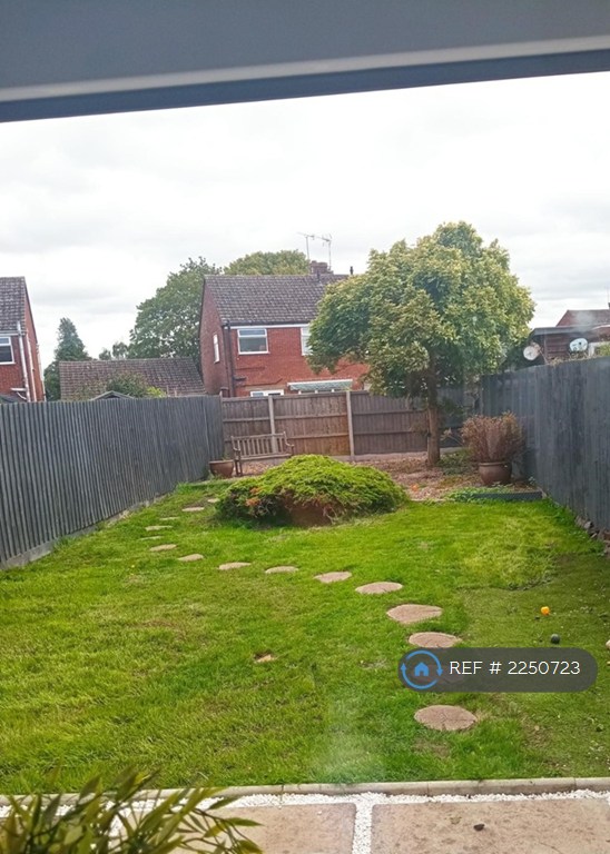 3 bedroom house in St. Leonards Walk, Coventry, CV8 (3 bed) (#2250723)