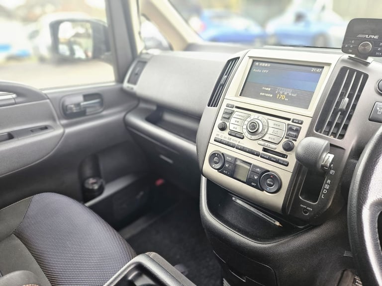 2007 Nissan serena automatic 