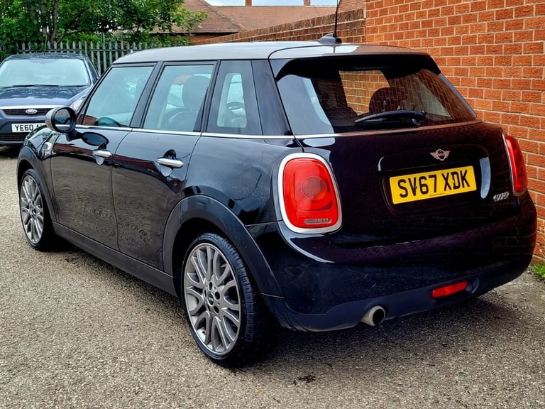 2017 MINI Hatch 1.5 Cooper Seven 5dr HATCHBACK PETROL Manual