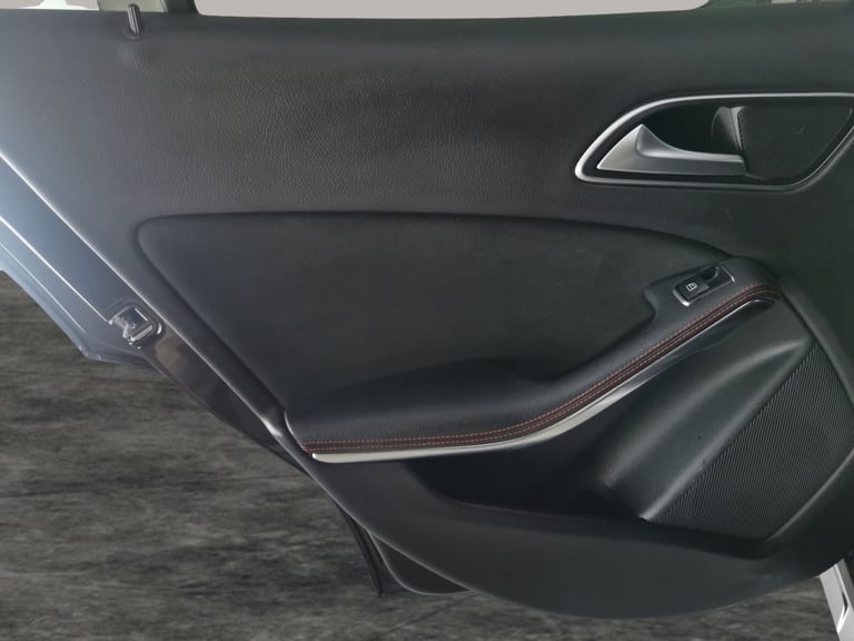 2019 Mercedes-Benz GLA 1.6 GLA200 AMG Line Edition (Plus) SUV 5dr Petrol Manual Euro 6 (s/s) (156...