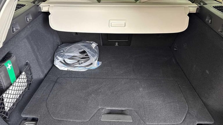 2025 Volvo V60 2.0 T8 [455] PHEV Ultra Dark 5dr AWD Auto ESTATE PETROL/ELECTRIC Automatic