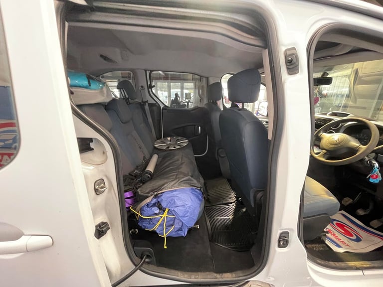 2009 Citroen Berlingo Berlingo Multispace VTR HDi 75 Camper DIESEL Manual