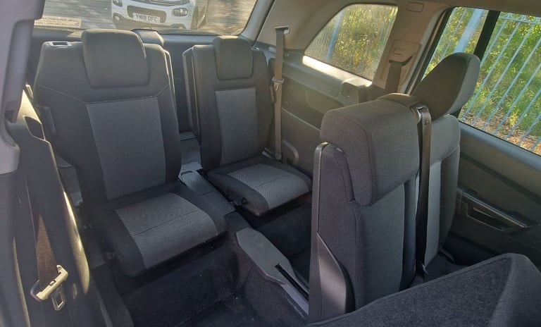 Ford, KUGA, Estate, 2010, Manual, 1997 (cc),5 doors - Image 10