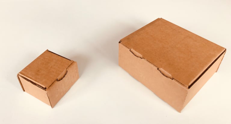 100 Small Gift items / Jewellery packaging packing cardboard boxes for Home Business 8X8X5cm