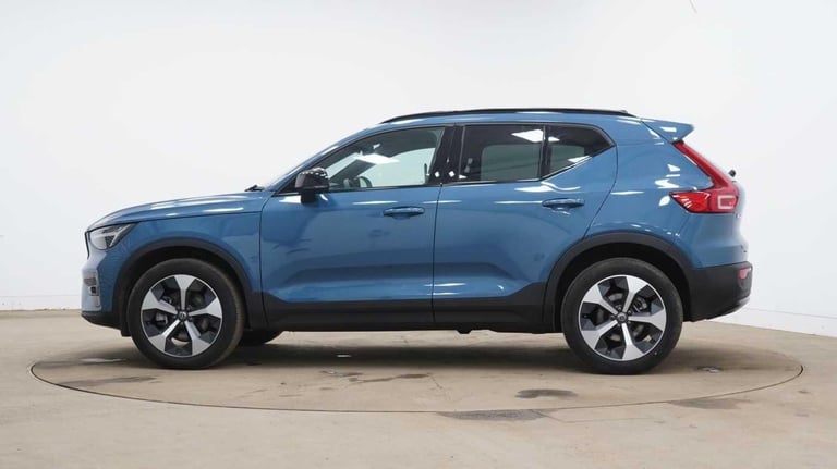 2024 Volvo XC40 2.0 B3 MHEV Plus DCT Auto Euro 6 (s/s) 5dr ESTATE Petrol/Electric Hybrid Automatic