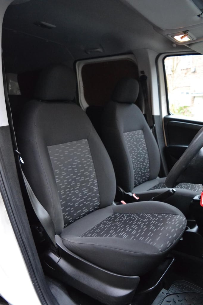 2017 Vauxhall Combo COMBI,PANEL,CREW VAN 5 SEATS,2300 CDTI