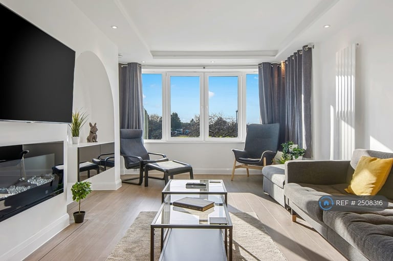 1 bedroom in Kettering, Kettering, NN15 (#2508316)