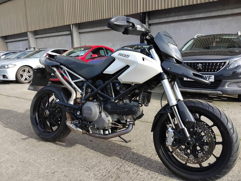 2011 11 DUCATI HYPERMOTARD 796 WHITE NEW MOT HYPER MOTARD SUPERMOTO MOTO