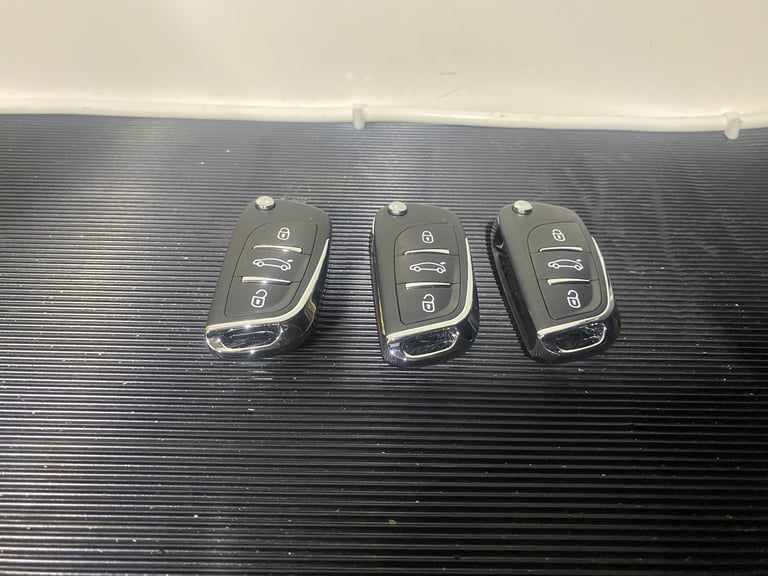 image for 🚗 Auto Locksmith— Lost Car Keys or need extra car key ? Call Now!