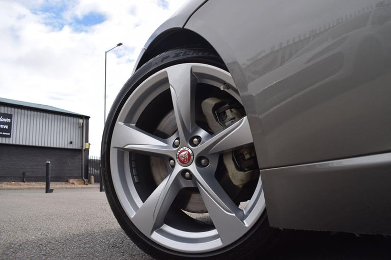  Jaguar F-Type 2.0i Auto Euro 6 (s/s) 2dr Petrol Automatic