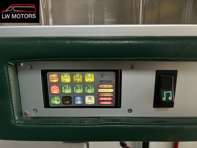 MERCEDES BENZ SPRINTER 519 CDI DIRECT EX AMBULANCE SERIVICS 2017 17 REG EURO 6