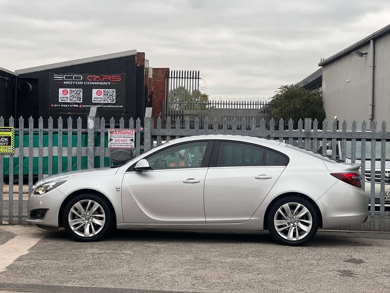 2017 Vauxhall Insignia 1.4 Insignia SRi Nav S/S 5dr Hatchback Petrol Manual