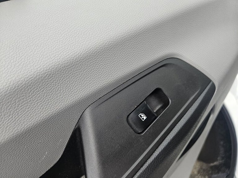  Maxus Deliver 9 D20 L3H2 Euro 6 163ps Panel Van Diesel Manual