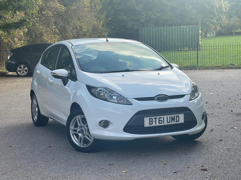 Ford, FIESTA, Hatchback, 2012, Manual, 1242 (cc), 5 doors