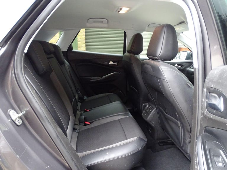 2020 Vauxhall Grandland X 1.2 Turbo SRi Nav Auto Euro 6 (s/s) 5dr HATCHBACK Petrol Automatic