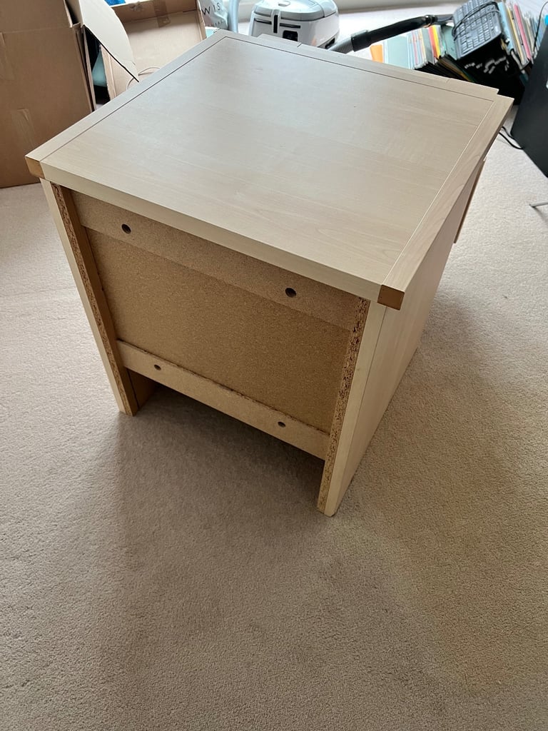 Bed side drawer unit - solid & stable