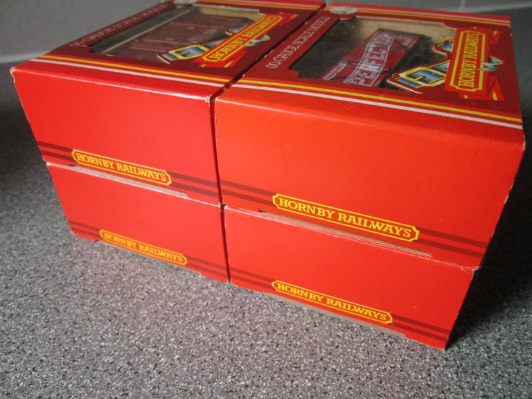 Hornby Model Railway 4 x boxed 1980s vintage goods freight wagons OO Gauge job lot