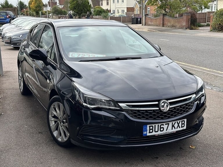image for 2017 Vauxhall Astra i Turbo ecoTEC Design Hatchback Petrol Manual
