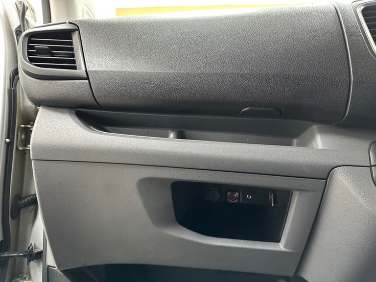 2017 Citroen Dispatch 1400 2.0 BlueHDi 120 Van Enterprise Plus PANEL VAN DIESEL Manual