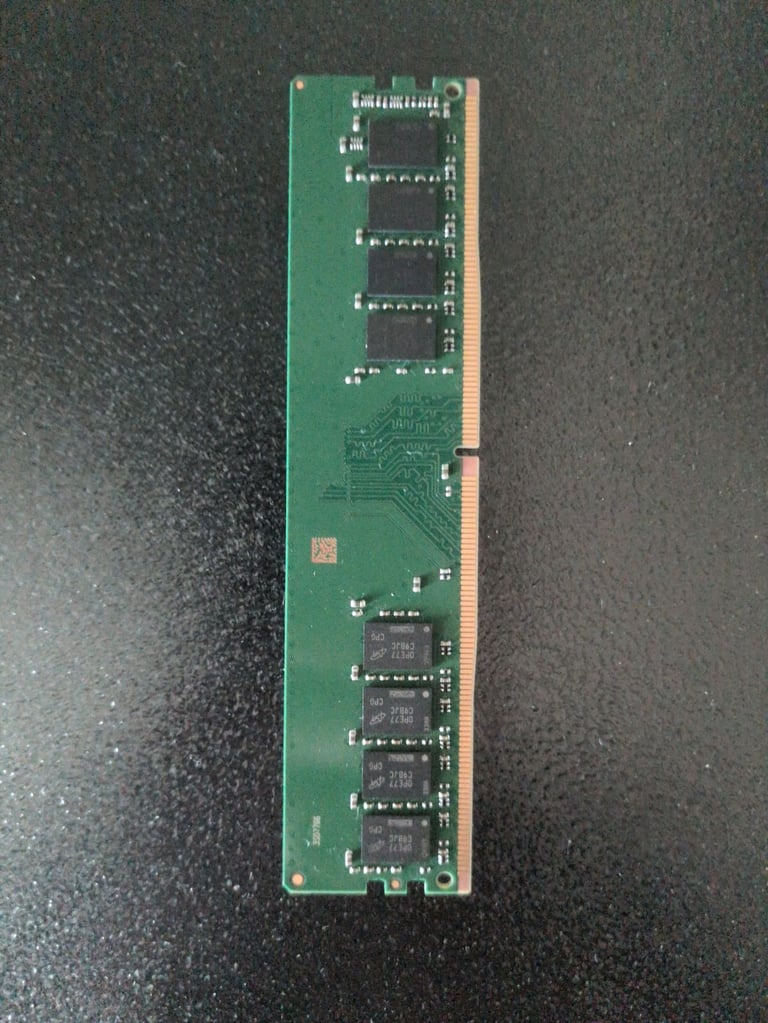 Crucial RAM 8GB DDR4 2400 CL17 Original Packaging!