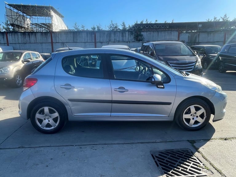 2009 Peugeot 207 1.4 Verve Euro 5 5dr HATCHBACK Petrol Manual