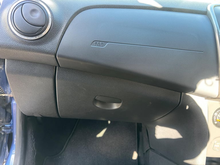 2013 Dacia Sandero 0.9 TCe Laureate Euro 5 5dr HATCHBACK Petrol Manual