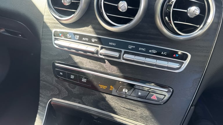 2020 Mercedes-Benz GLC 300d 4Matic AMG Line Premium 5dr 9G-Tronic Diesel Estate Estate Diesel Aut...