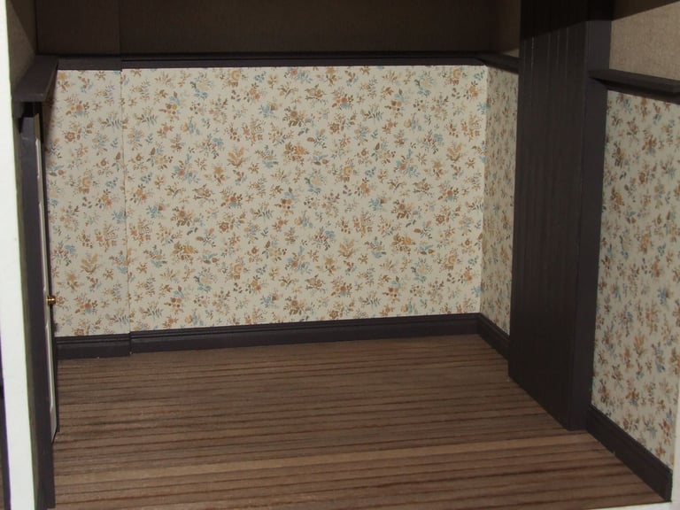Dolls House Emporium Completed Shop/Cafe Large Suit Collector