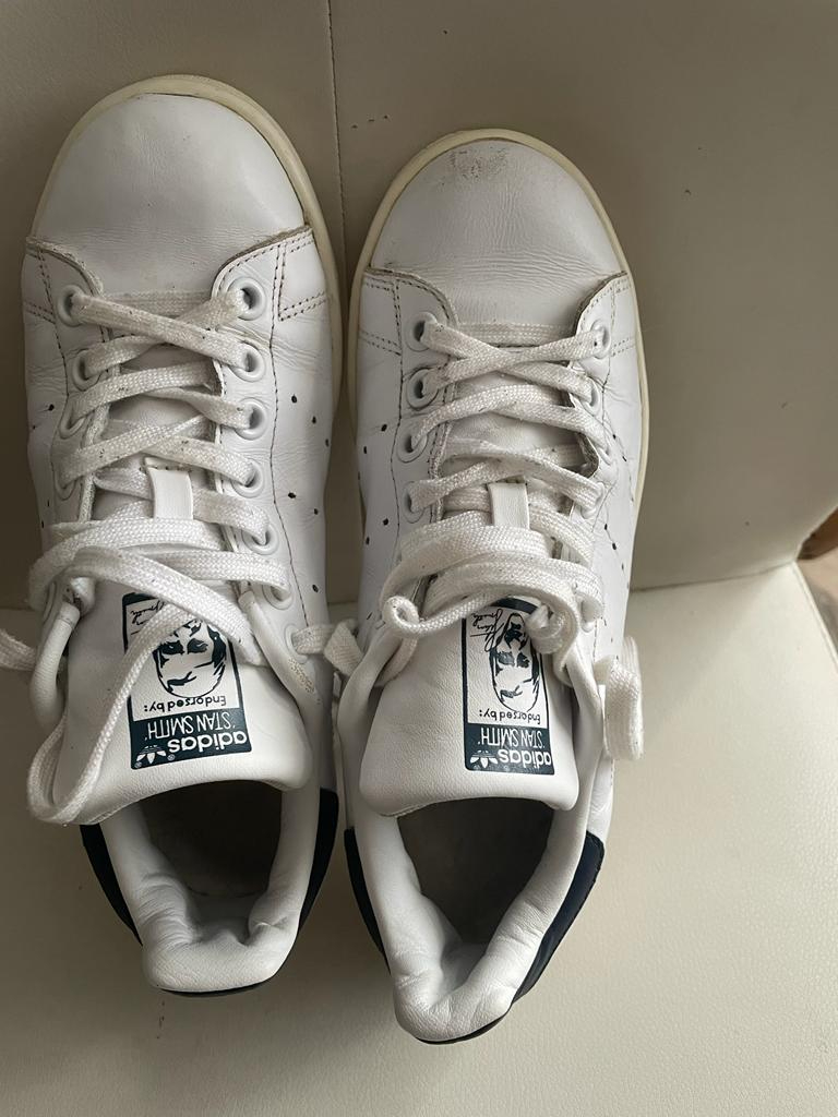 image for FEMALE SNEAKERS