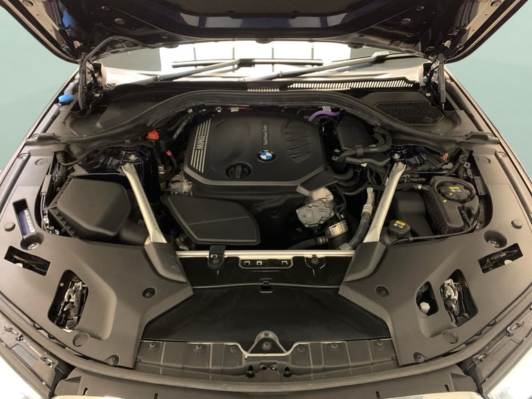 2021 BMW 5 Series 2.0 520d MHT SE Saloon 4dr Diesel Hybrid Steptronic Euro 6 (s/s) (190 ps) - Sal...
