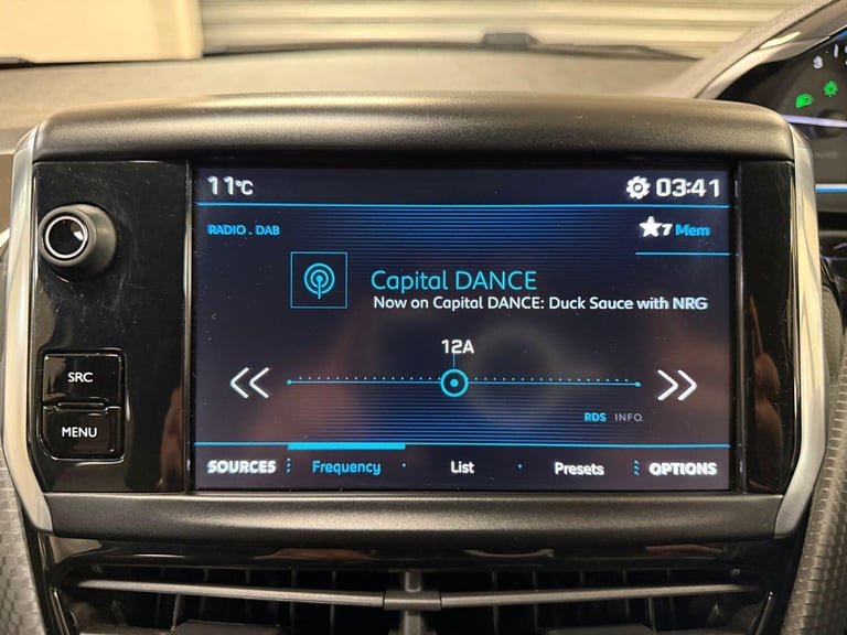 PEUGEOT 2008 1.2 PureTech GPF Allure Grey Manual Petrol WARRANTY 12 MONTHS MOT