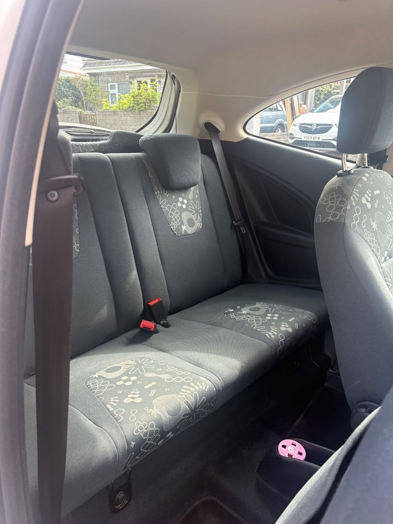 Ford, KA, Hatchback, 2012, Manual, 1242 (cc), 3 doors