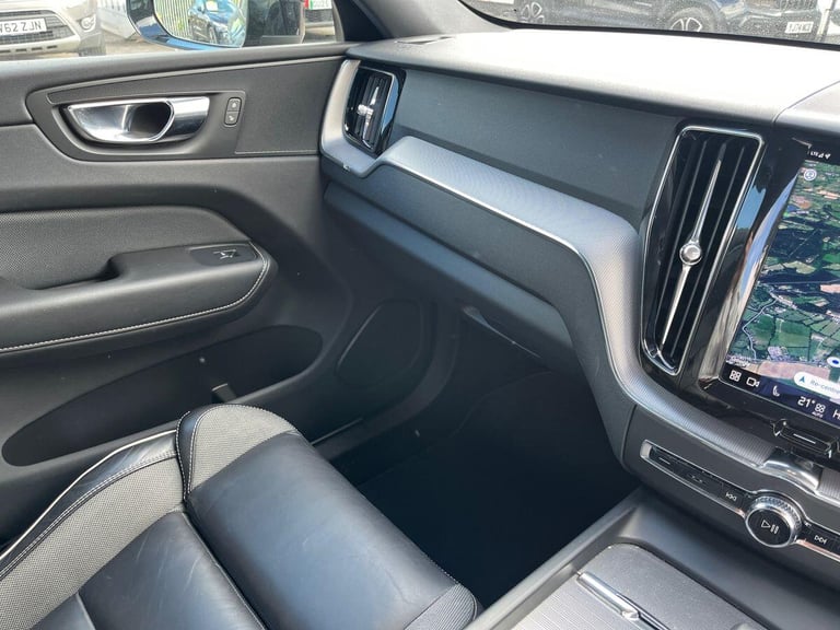 2022 Volvo XC60 2.0 B4 MHEV Plus Auto AWD Euro 6 (s/s) 5dr ESTATE Diesel/Electric Hybrid Automatic