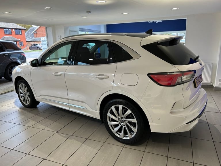 2022 Ford Kuga 2.5 Duratec 14.4kWh Vignale SUV 5dr Petrol Plug-in Hybrid CVT Euro 6 (s/s)  HATCHB...